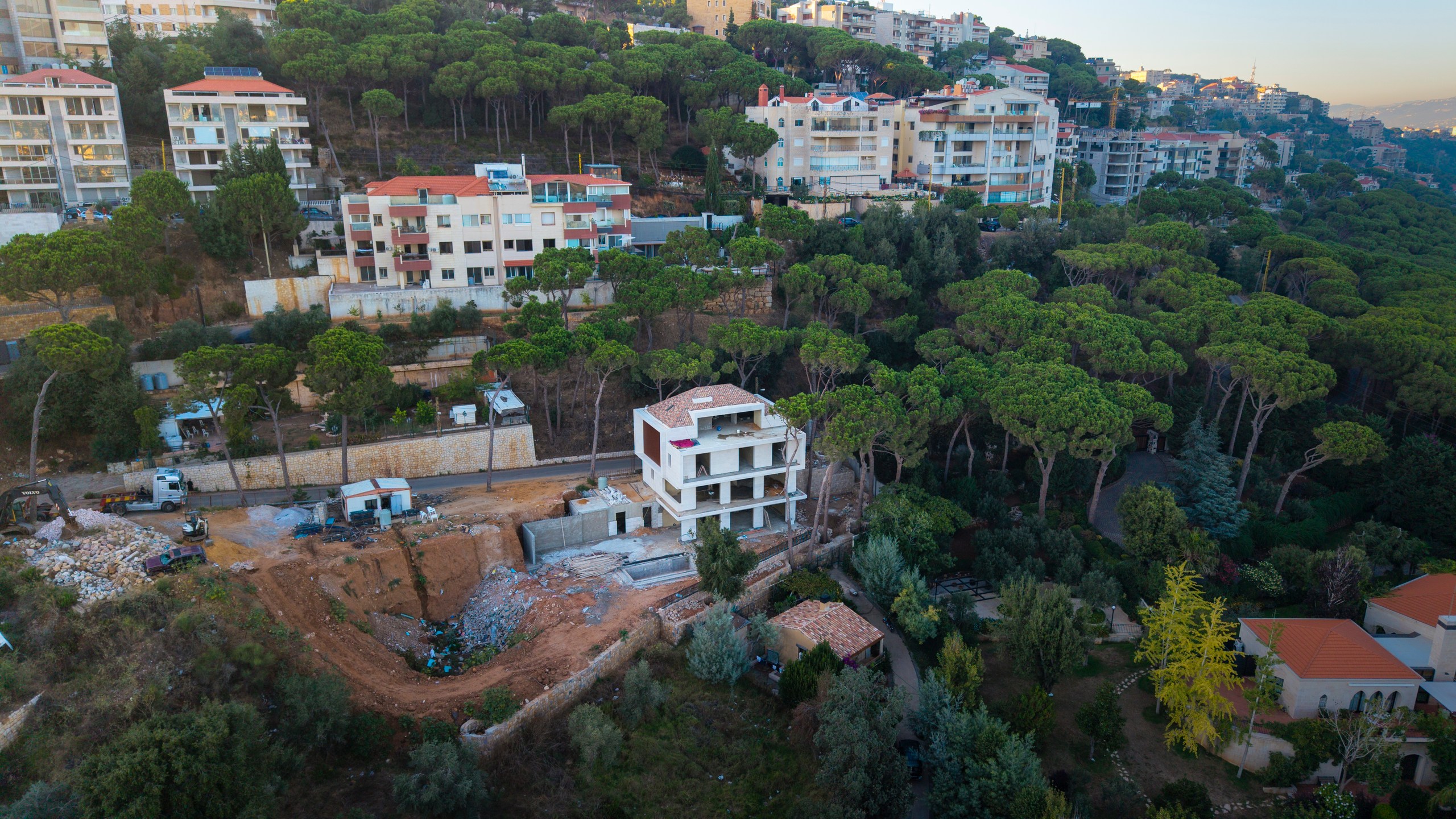 Beit Meri lot 1871 under construction, aerial view